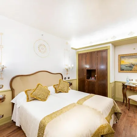 Hotell Monaco & Grand Canal