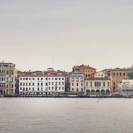 Hotell Monaco & Grand Canal