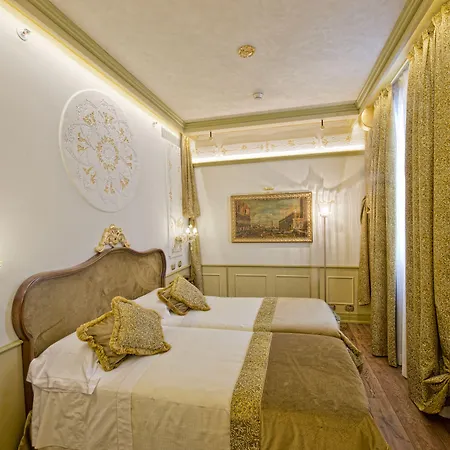 Monaco & Grand Canal Hotell