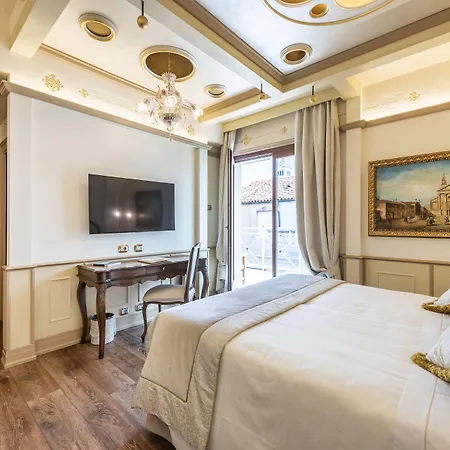 Monaco & Grand Canal Hotell 4*