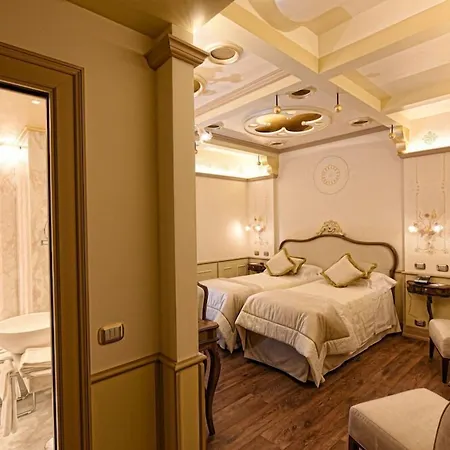 Monaco & Grand Canal Hotell 4*