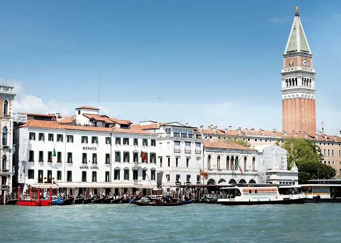 Hotel Monaco & Grand Canal