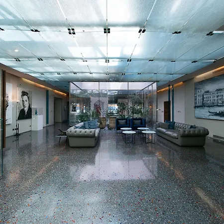 Monaco&grand Canal Hotel 4*