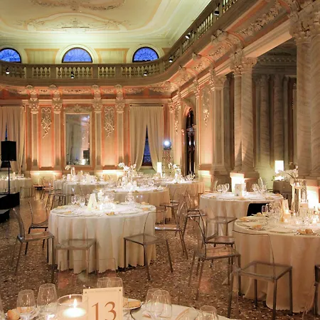 Monaco&grand Canal Hotel 4*