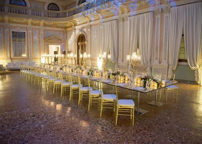 Monaco & Grand Canal Hotel 4*