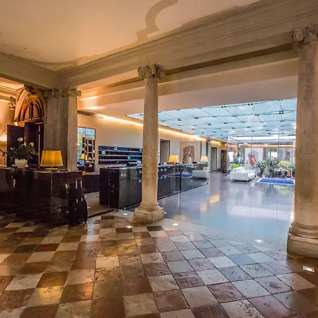 Monaco & Grand Canal Hotel 4*