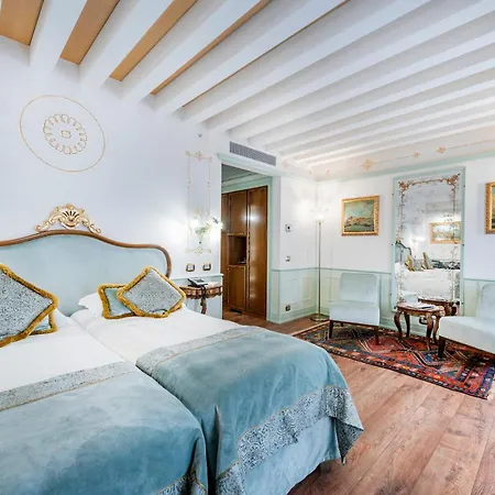 Monaco & Grand Canal 4* Benátky