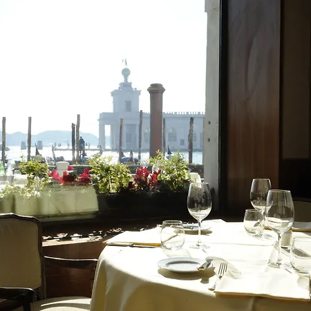 Monaco & Grand Canal 4*