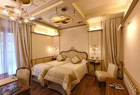 Hotel Monaco&grand Canal