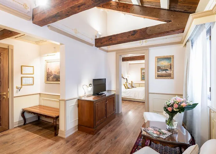 فندق موناكو وغراند كانال