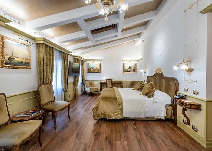 موناكو وغراند كانال البندقية