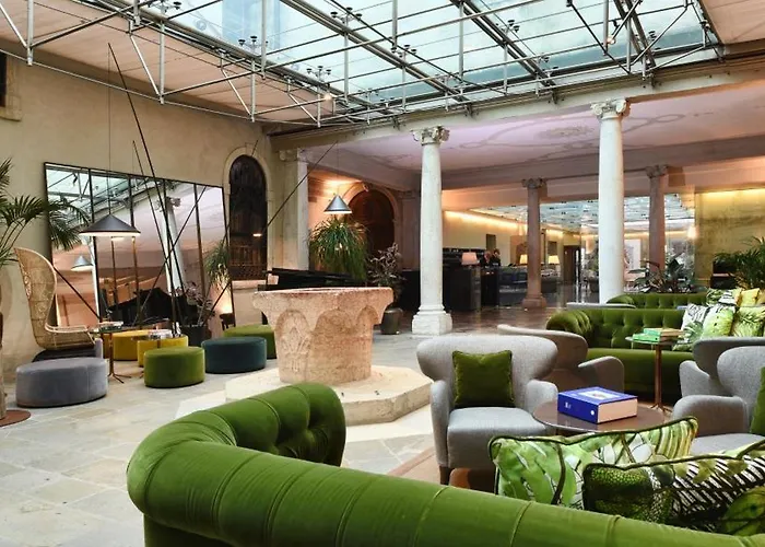 موناكو وغراند كانال البندقية