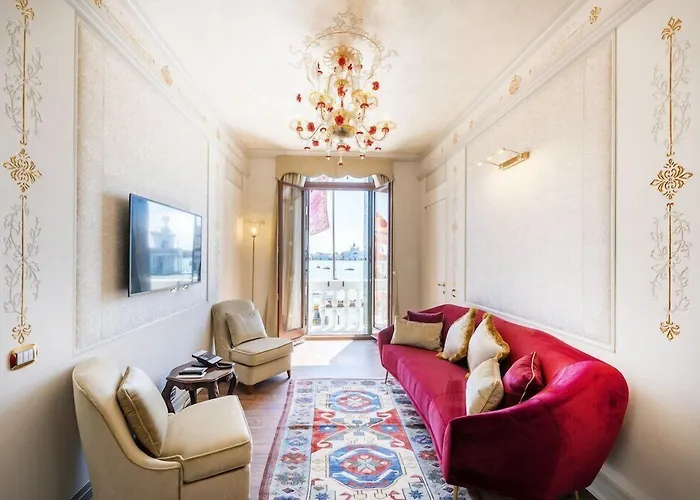 موناكو وغراند كانال البندقية