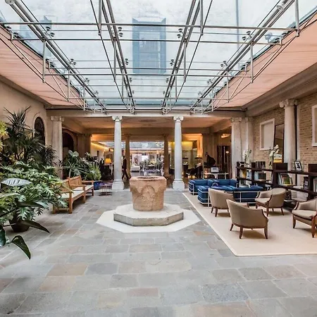 Monaco & Grand Canal מלון 4*